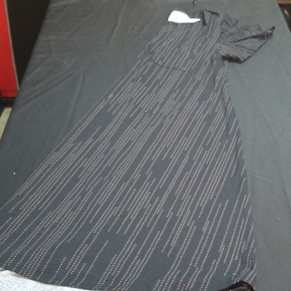 XL LulaRoe Carly Dress NWOT - Black Cascade